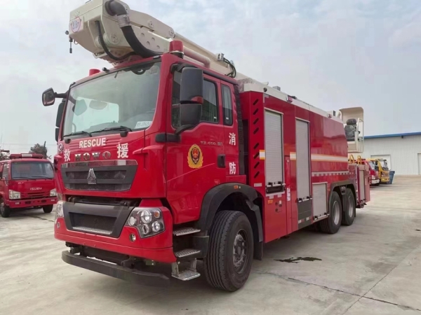 32米舉高噴射消防車